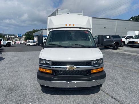 New 2024 Chevrolet Express 3500 w/ Power Convenience Package image 8