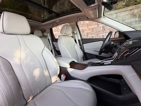 Used 2020 Acura RDX w/ Advance Package FWD image 21