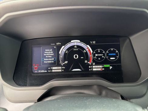 Used 2023 Toyota Sequoia Platinum AWD/4WD image 32