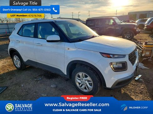 Used 2022 Hyundai Venue SE image 5