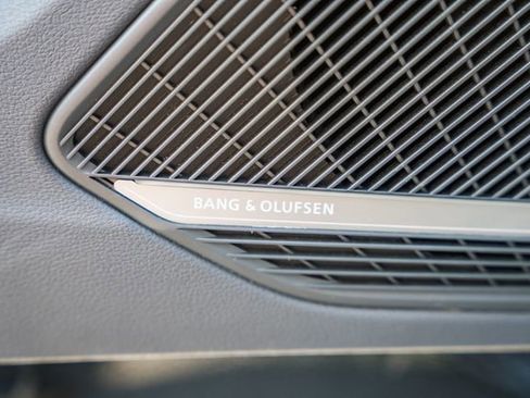 Used 2022 Audi RS 5 image 40