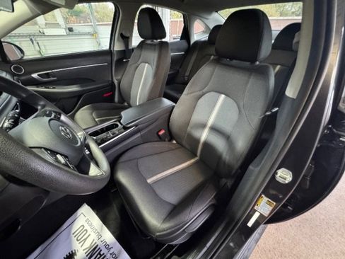 Used 2022 Hyundai Sonata SE image 2