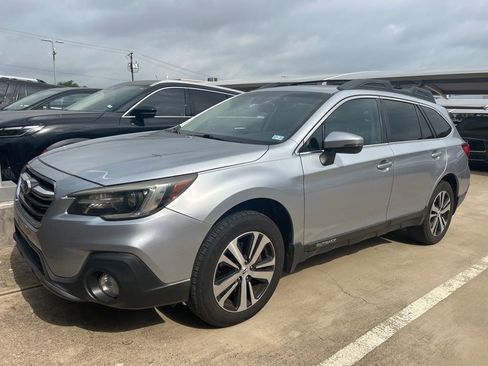 Used 2019 Subaru Outback 2.5i Limited w/ Popular Package #2 AWD/4WD image 2