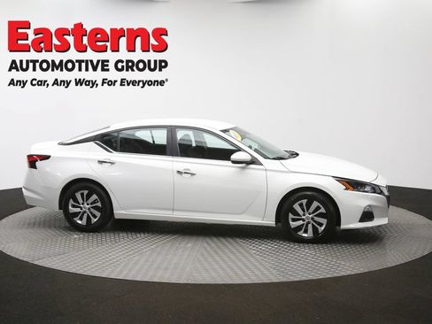 Used 2022 Nissan Altima 2.5 S FWD image 44