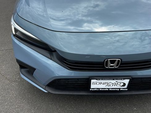 Used 2023 Honda Civic Sport image 4