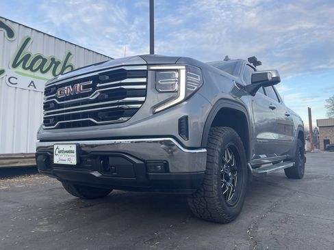 Used 2023 GMC Sierra 1500 SLT w/ SLT Convenience Package image 6