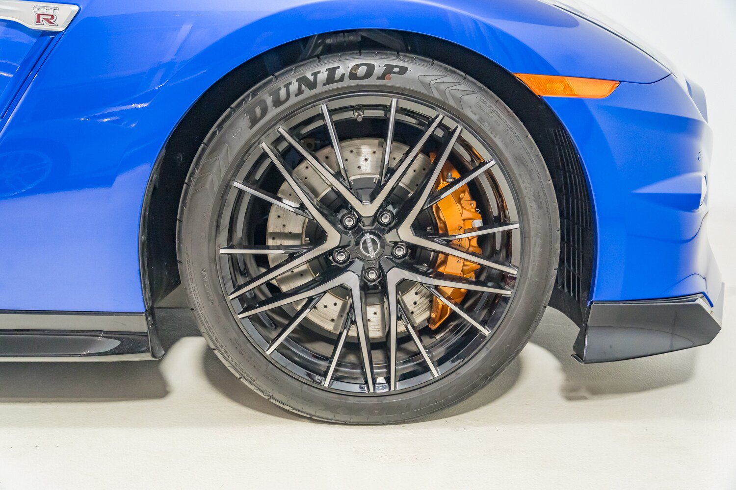 Used 2024 Nissan GT-R w/ Floor Mat Package AWD/4WD image 14