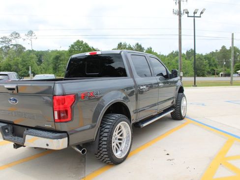 Used 2018 Ford F150 Lariat w/ Equipment Group 502A Luxury AWD/4WD image 6