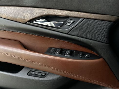 Used 2015 Cadillac Escalade Luxury RWD image 24