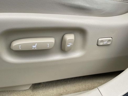 Used 2013 Lexus RX 450h AWD image 6