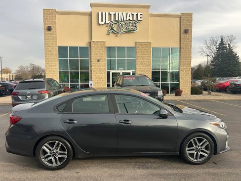 Used 2019 Kia Forte S w/ S Premium Package image 1