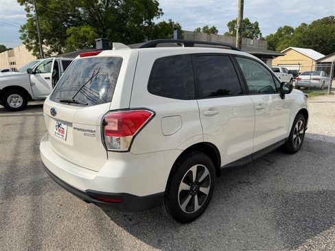 Used 2017 Subaru Forester 2.5i w/ Alloy Wheel Package AWD/4WD image 5