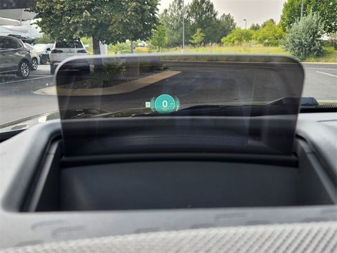 Used 2025 MINI Cooper 2-Door Hardtop image 40