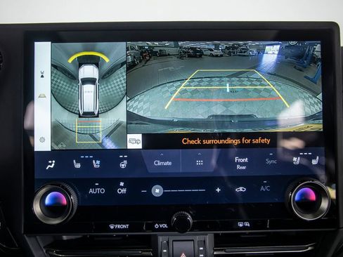 Used 2024 Lexus GX 550 w/ Cold Area Package image 35