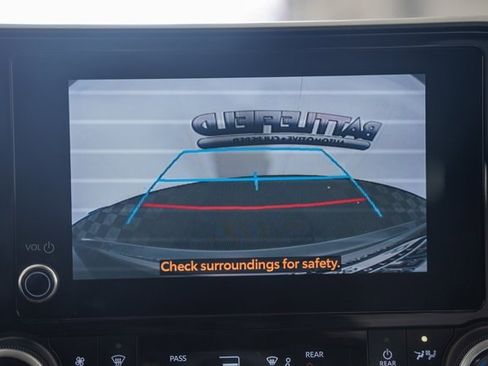 Certified 2023 Toyota Highlander LE image 43