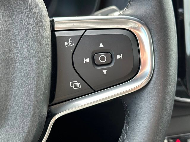 Certified 2023 Volvo C40 Recharge Core AWD/4WD image 27