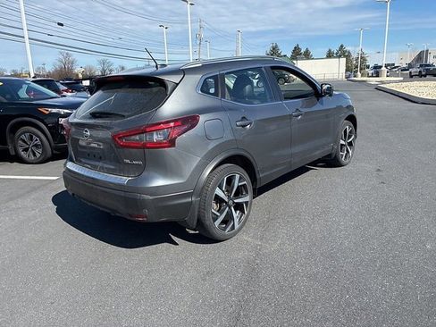 Used 2020 Nissan Rogue Sport SL w/ Premium Package image 7