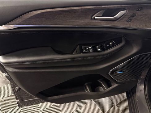 Certified 2022 Jeep Grand Cherokee Overland w/ Advanced Protech Group III image 27