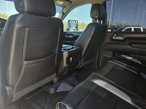 Used 2024 Chevrolet Silverado 3500 LT w/ Convenience Package image 29