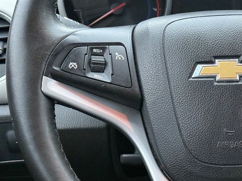 Used 2014 Chevrolet Cruze LT image 11