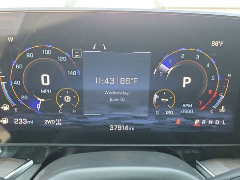 Used 2025 Chevrolet Tahoe Z71 AWD/4WD image 22