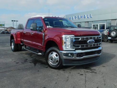 Used 2025 Ford F350 XLT image 2