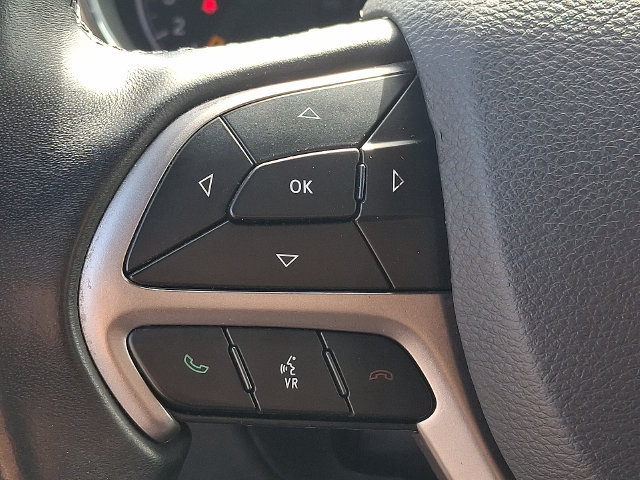 Used 2019 Jeep Grand Cherokee Laredo AWD/4WD image 20