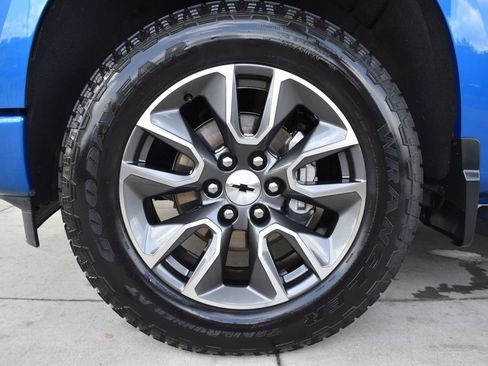 Used 2022 Chevrolet Silverado 1500 RST w/ Convenience Package II AWD/4WD image 14