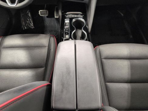Used 2023 Buick Envision Essence w/ Sport Touring Package FWD image 18