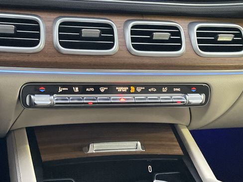 Certified 2025 Mercedes-Benz GLE 350 4MATIC image 32