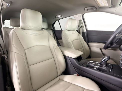 Used 2019 Cadillac XT4 Premium Luxury image 14