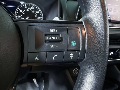Certified 2023 Nissan Rogue SV FWD image 31