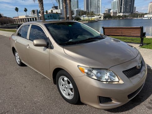 Used 2010 Toyota Corolla LE w/ LE EVP Pkg #1 image 4