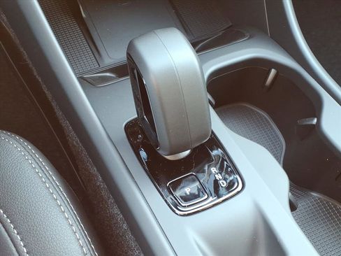 New 2026 Volvo XC40 B4 Core w/ Climate Package image 22