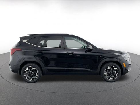 Used 2025 Kia Seltos S FWD image 10