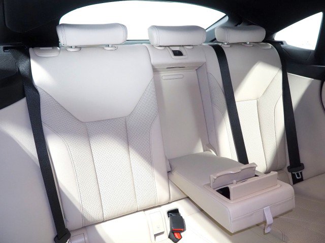 Used 2023 BMW i4 eDrive40 RWD image 17