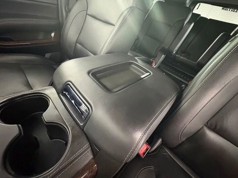 Used 2019 GMC Yukon SLT w/ HD Trailering Package RWD image 36