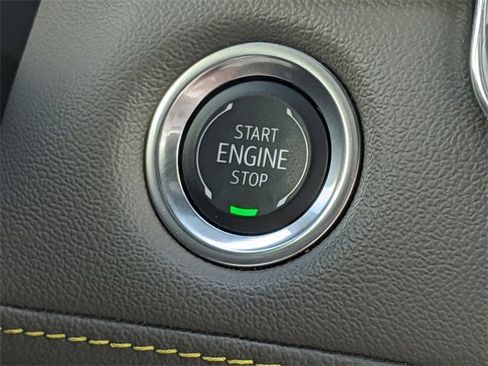 Used 2024 Chevrolet Colorado ZR2 w/ ZR2 Convenience Package III image 32