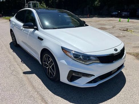 Used 2020 Kia Optima SX FWD image 2
