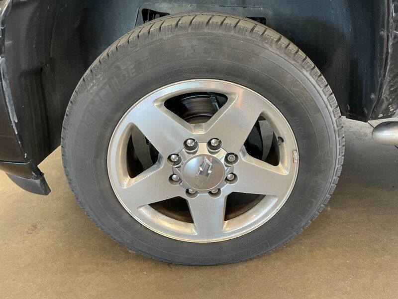 Used 2013 Chevrolet Silverado 2500 LT w/ Z71 Appearance Package AWD/4WD image 21