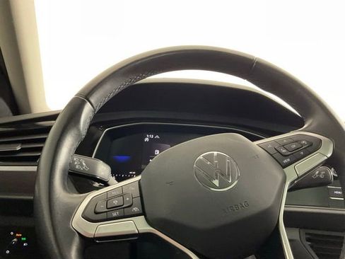 Used 2024 Volkswagen Jetta SE FWD image 21