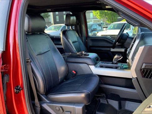 Used 2019 Ford F150 Lariat w/ Equipment Group 502A Luxury image 9