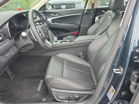 Used 2025 Genesis G70 2.5T RWD image 14