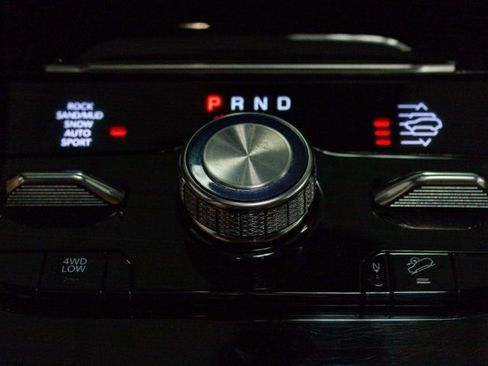 Used 2023 Jeep Grand Cherokee Summit image 18