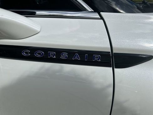 Used 2022 Lincoln Corsair Grand Touring AWD/4WD image 12