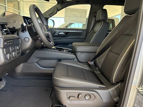 New 2026 Chevrolet Suburban Premier w/ Sun And Tow Package RWD image 16