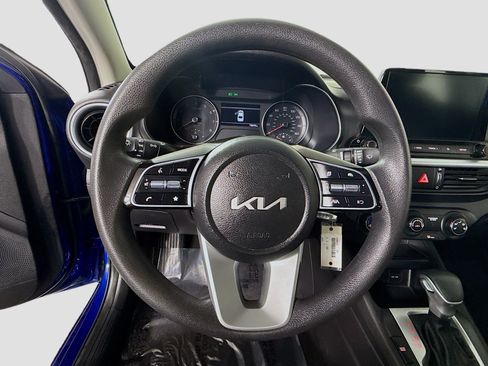 Used 2023 Kia Forte LXS FWD image 13