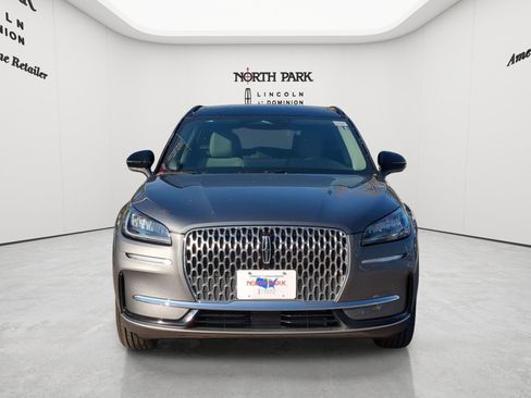 New 2026 Lincoln Corsair Premiere FWD image 7