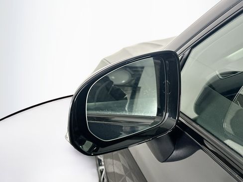 Used 2025 Volvo XC60 B5 Plus image 16