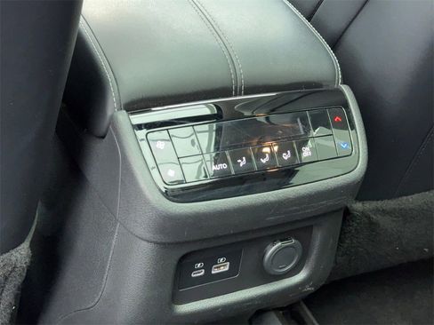 Used 2024 INFINITI QX60 Luxe image 39